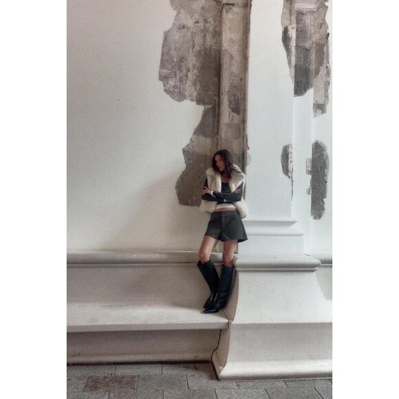 ZARA FAUX FUR VEST - Picture 4 of 8